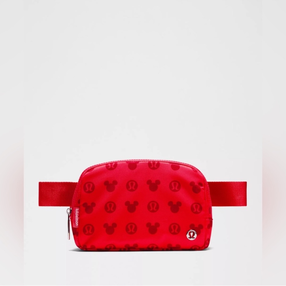 Disney / Lulu lemon belt bag